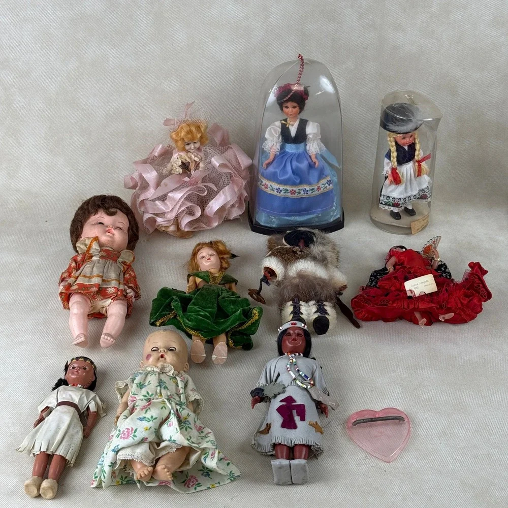 Vintage Souvenir Doll Lot International Costume Sleep Eye Baby Dolls‎ Mixed Set